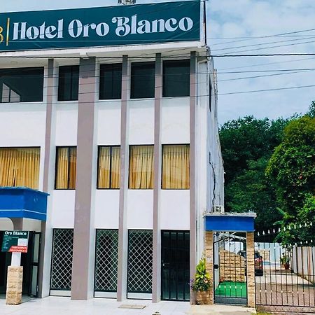 Hotel Oro Blanco Atacames Exterior foto